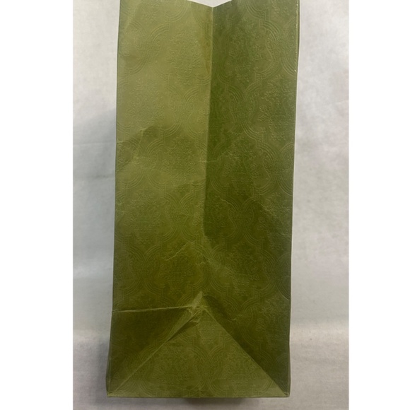 Gucci XL Shopping Bag 23 x 17 x 8" Heavy embossed paper Rope handle Authentic - Picture 2 of 4